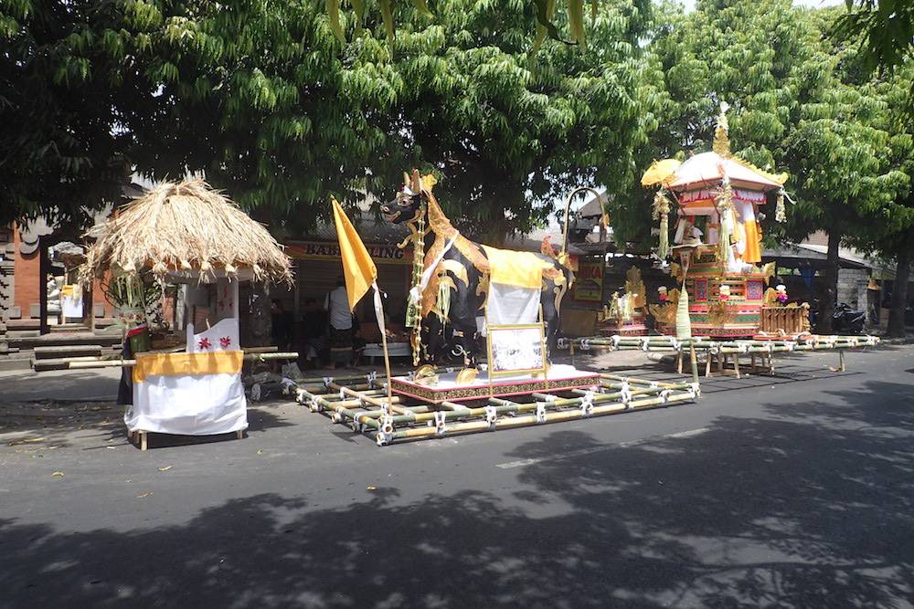 Bali Funeral Procession 