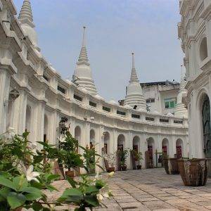 Wat Prayoon Bangkok temples