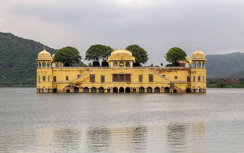 Golden Triangle India - Jal Mahal Jaipur