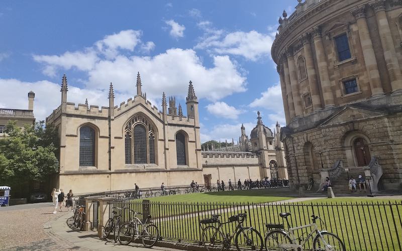 How to spend one day in Oxford - Radcliffe square