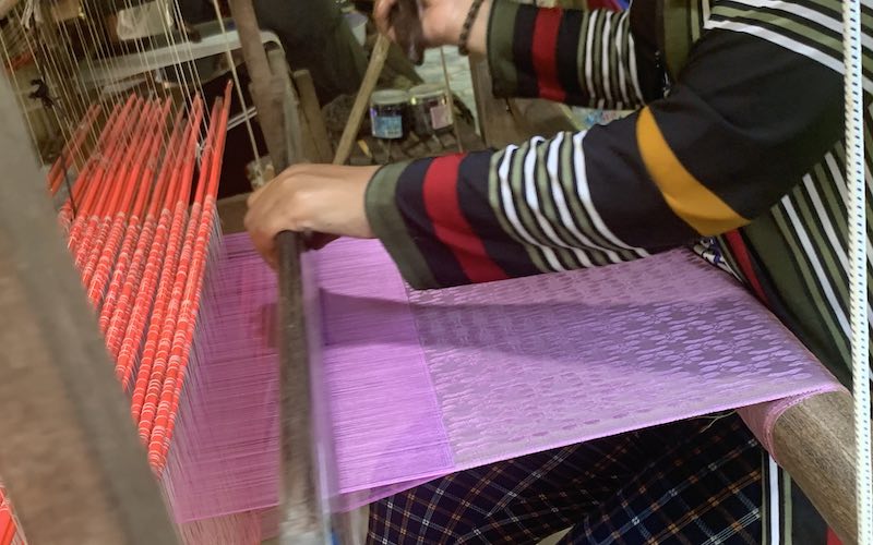 weaving Koh Dach silk island Cambodia