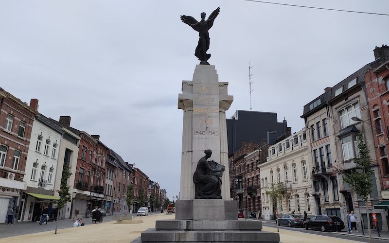 World War Monument Avenue de Waterloo Charleroi