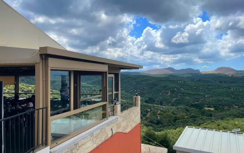 Accommodation Recommendations & Panoramic Views - Amy Loizou